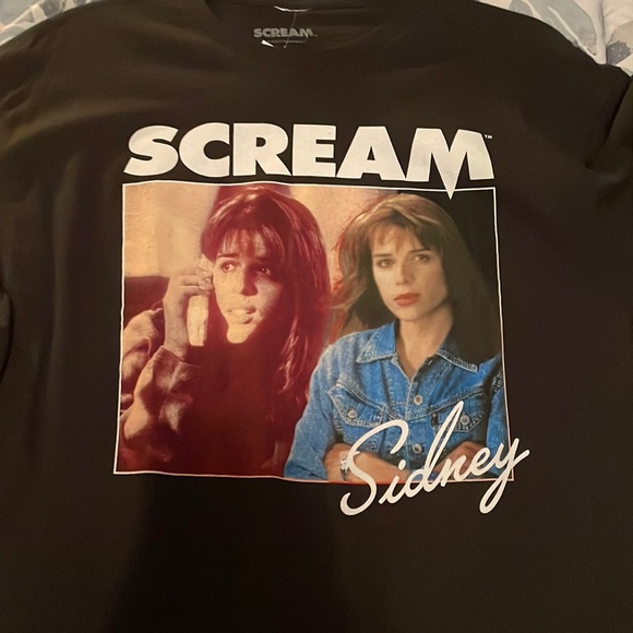 NWT OFFICIALLY LICENSED Scream Sidney T-Shirt Graphic Tee Top Ghost Face Horror - Picture 2 of 5